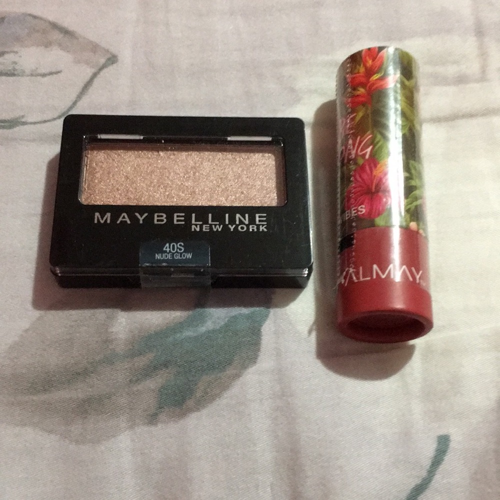 Bundle of single eyeshadow and lipstick